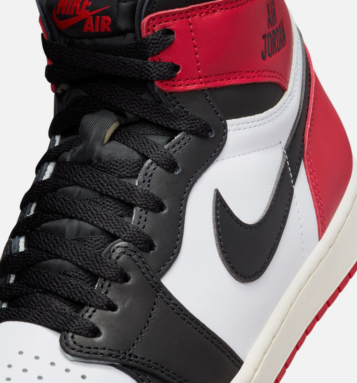 Air Jordan 1 Retro High OG Black Toe Men's Lifestyle Shoe – White/Black/Varsity Red/Sail