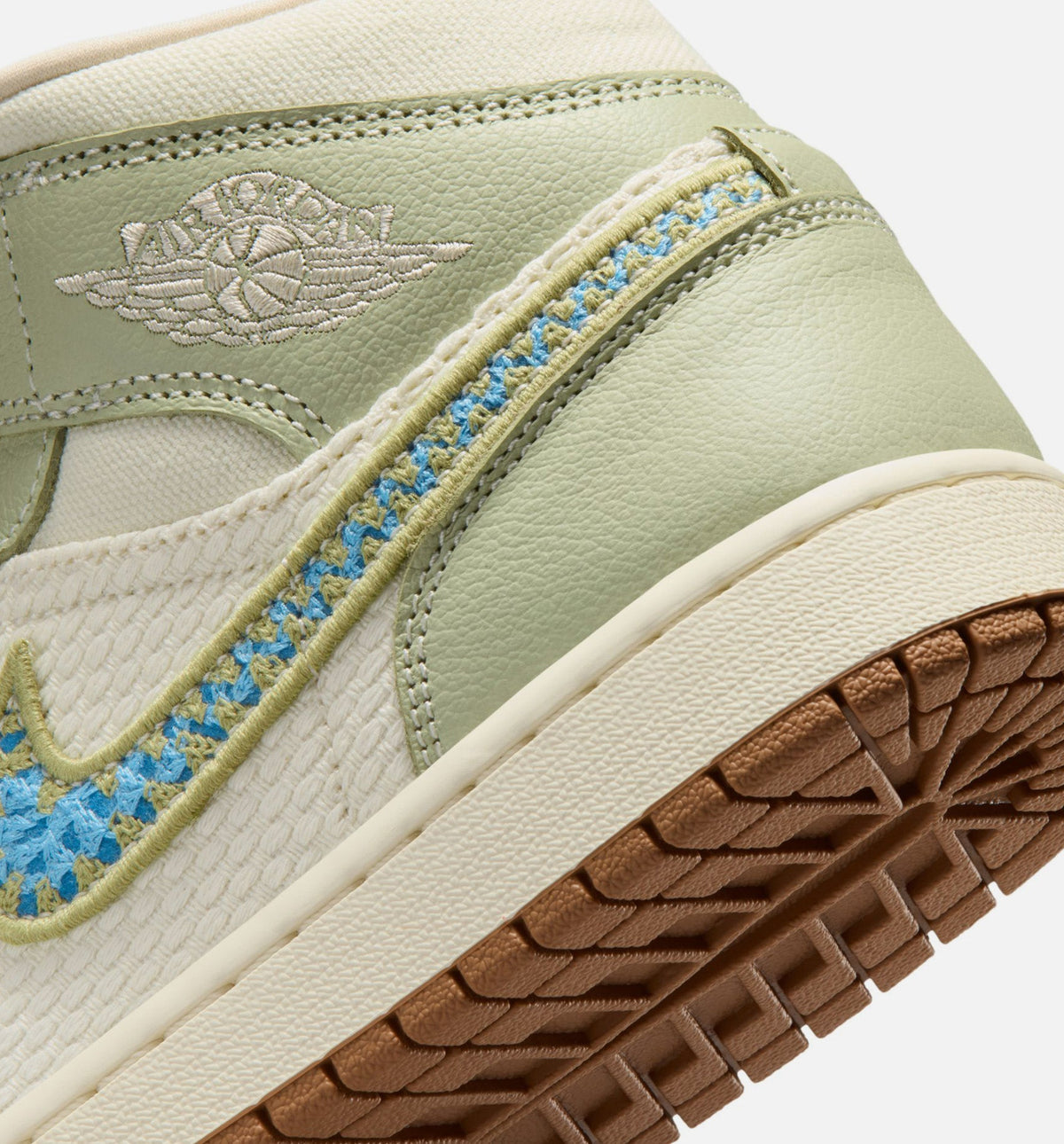 Air Jordan 1 Mid SE Women's Lifestyle Shoe – Olive Aura/Pearl White/Lawn